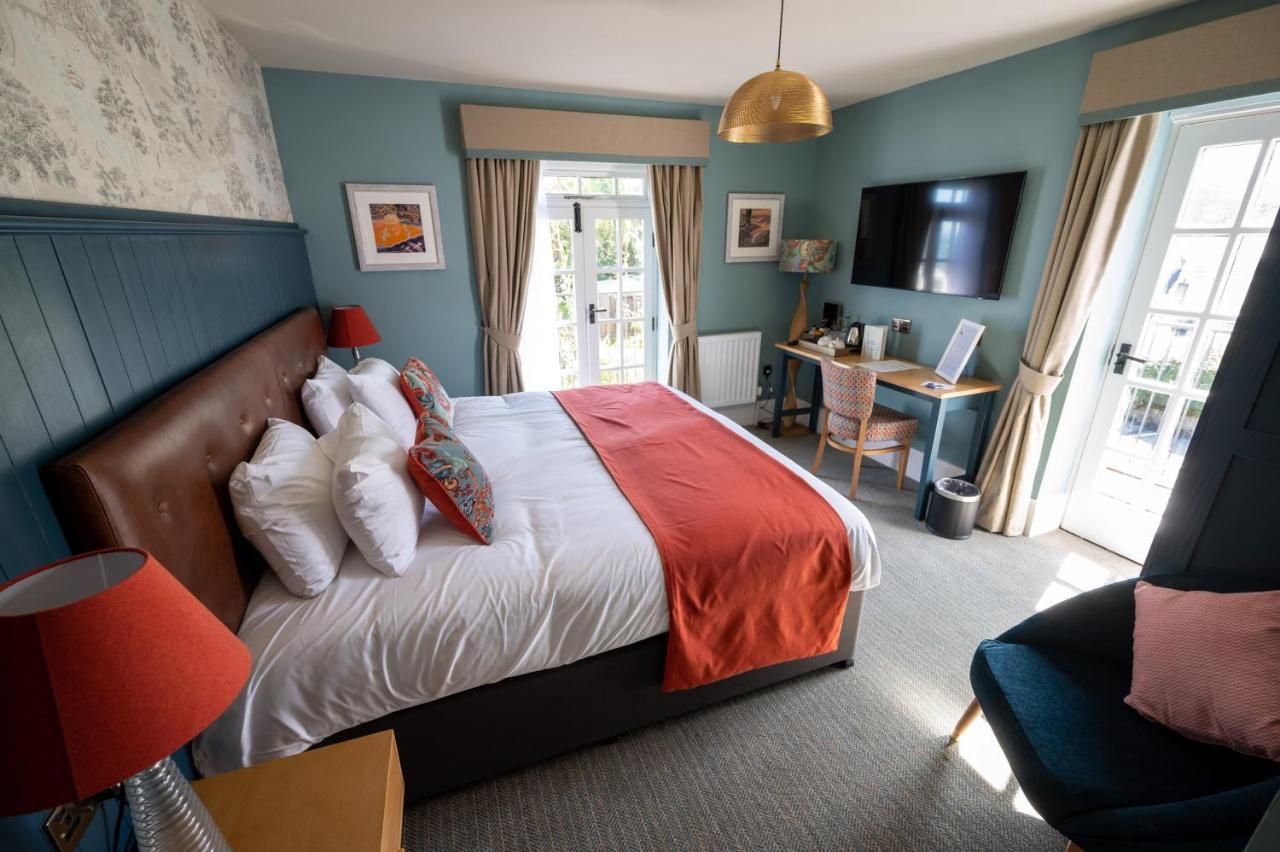 Victoria Hotel By Chef & Brewer Collection Menai Bridge Exteriér fotografie