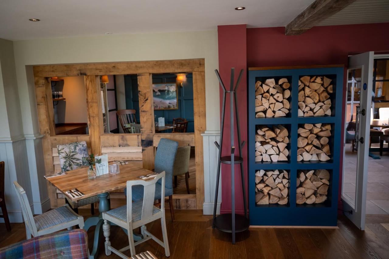 Victoria Hotel By Chef & Brewer Collection Menai Bridge Exteriér fotografie