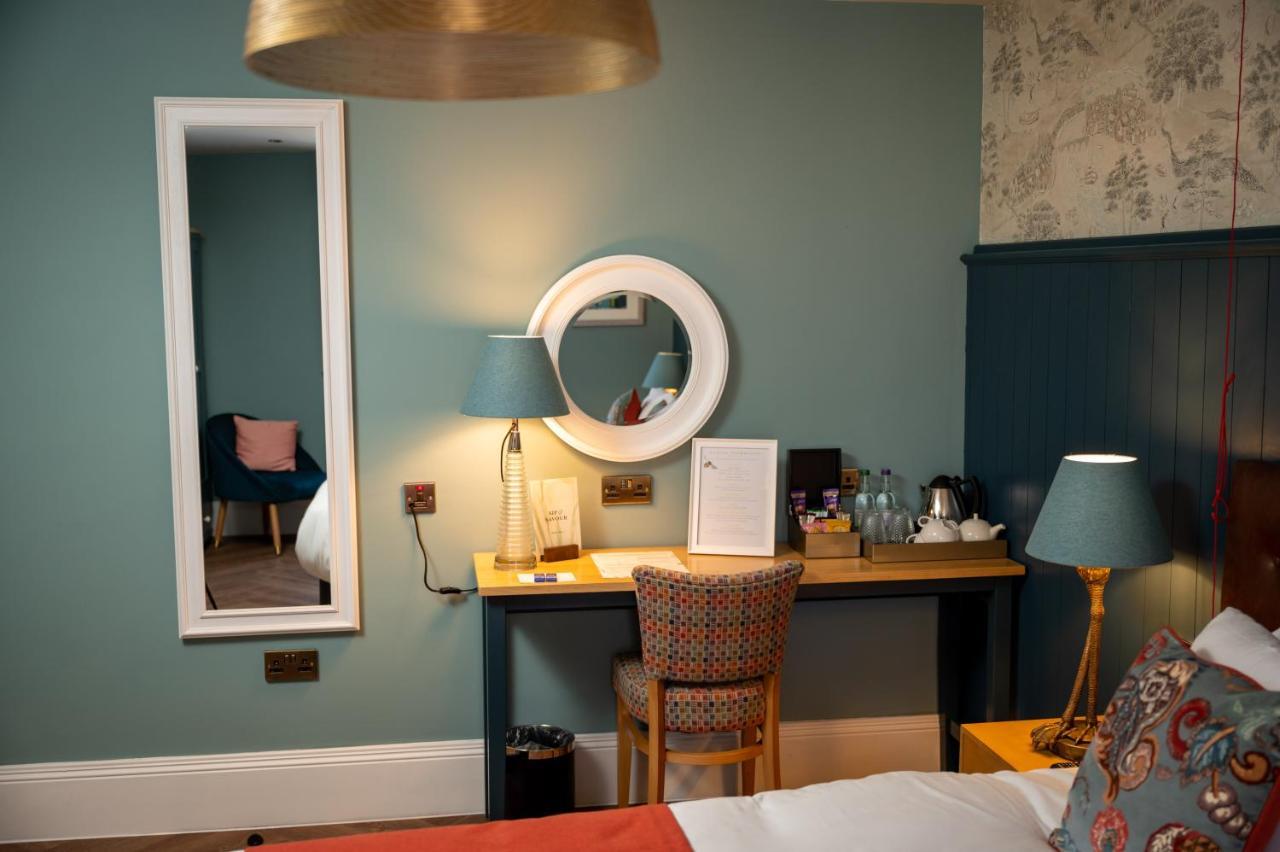 Victoria Hotel By Chef & Brewer Collection Menai Bridge Exteriér fotografie